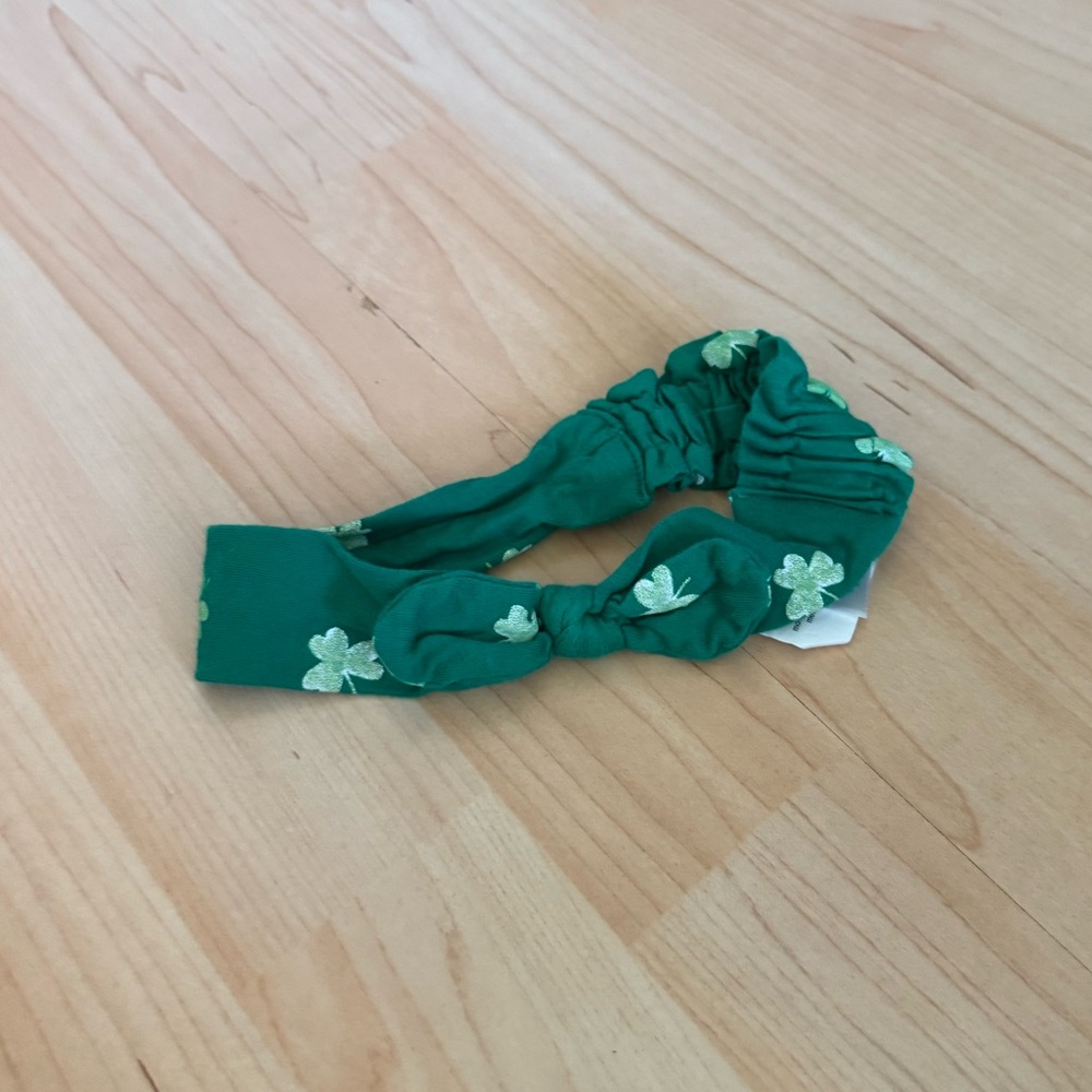 Green shamrock Kids Headband